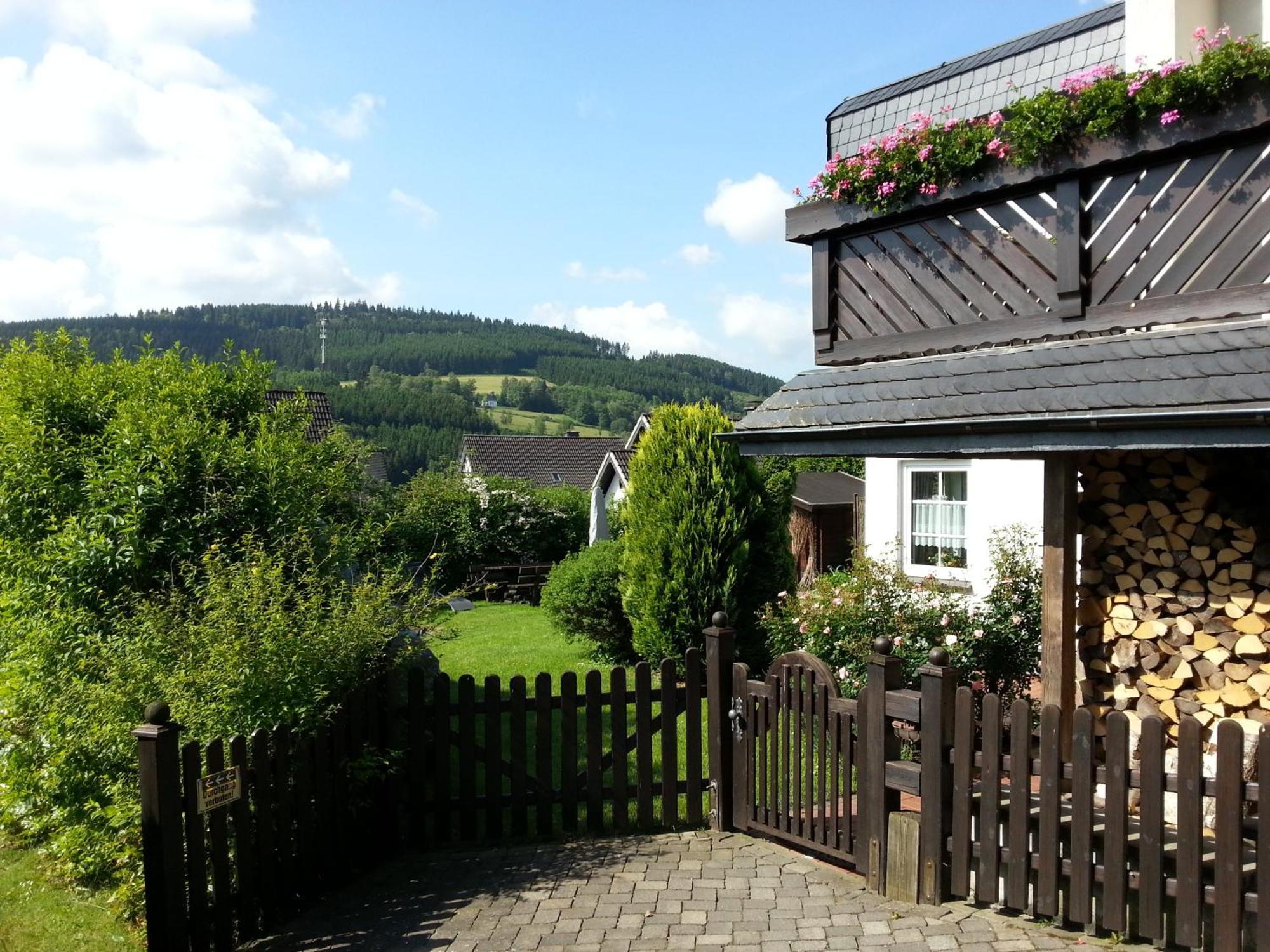 Ferienwohnungen Luge - Winterberg Phòng bức ảnh
